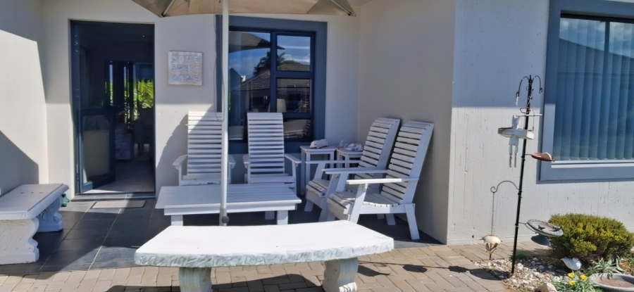 2 Bedroom Property for Sale in Voorbaai Western Cape